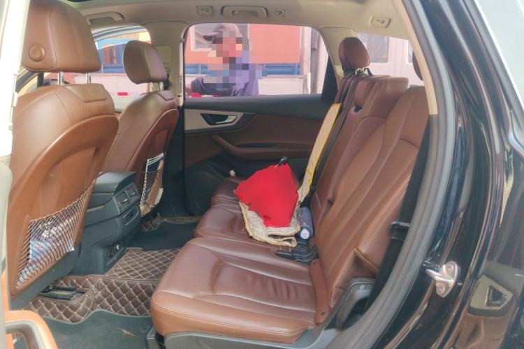 Used Audi Q7 2019 45 TFSI Comfort Model