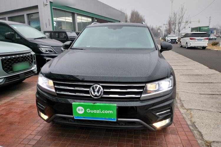 Used Volkswagen Tiguan L 2019 Revised 330TSI Automatic Two-Wheel Drive Smart & Luxury Edition China VI Standard
