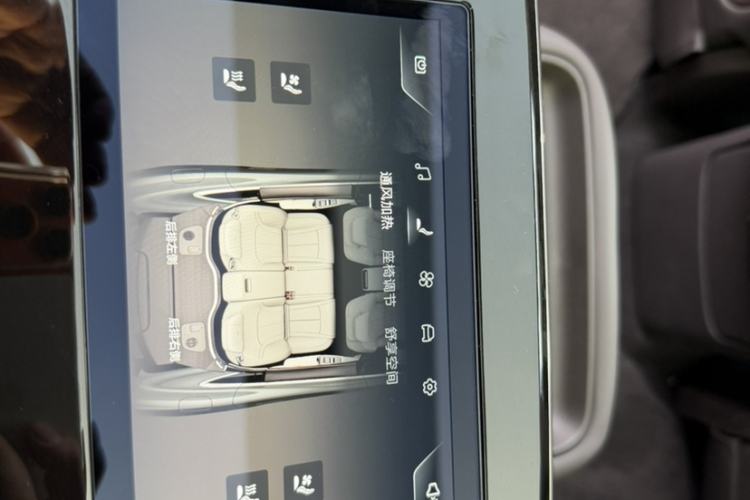 Used Denza Z9 2024 1100 km Four-Wheel Drive Pro Version