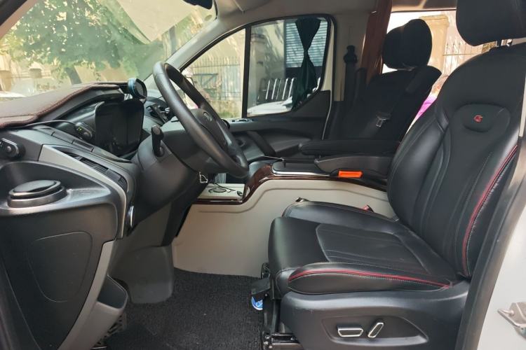 Used Ford Transit 2017 2.0T Diesel Multi-Purpose Commercial Vehicle Mid-Drive Mid-Roof China IV Standard
