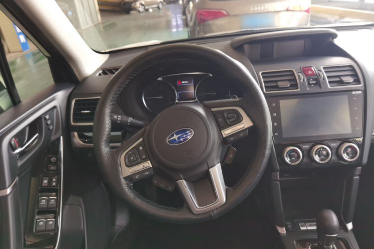 Used Subaru Forester 2016 2.5i Luxury Navigation Edition
