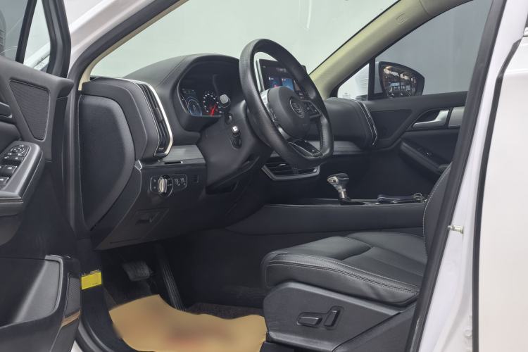 Used BYD Tang 2018 2.0T Automatic Smart Connect Prestige 7-Seater China V Standard Interior 1