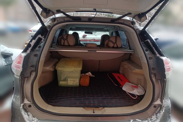 Used Nissan X-Trail 2015 2.5L CVT Leading MAX Edition 4WD