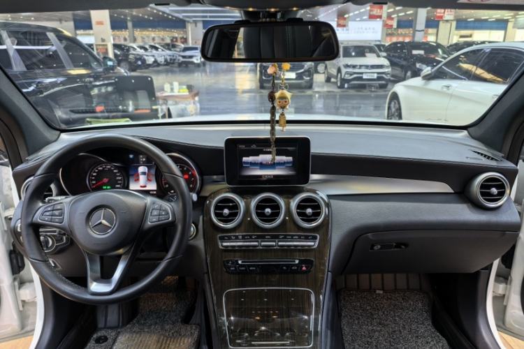 Used Mercedes-Benz GLC 2019 GLC 260 4MATIC Dynamic Edition
