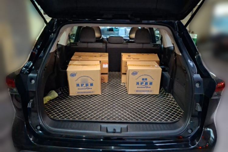 Used Toyota Highlander 2022 Dual-Engine 2.5L Two-Wheel Drive Elite Edition 7-Seater Trunk