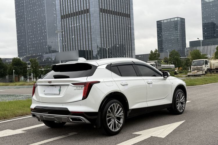 Used Cadillac GT4 2023 25T Luxury Model
