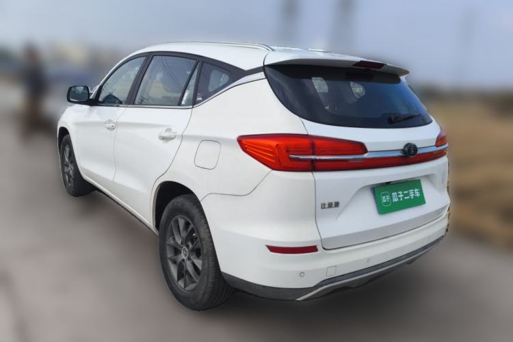 Used BYD Song 2020 Classic Edition 1.5T Manual Luxury Model