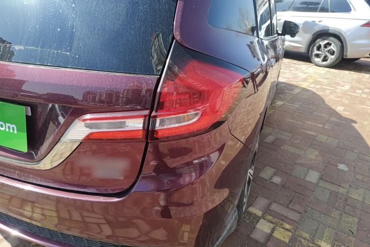 Used Honda Jade 2017 210TURBO CVT Luxury Edition 6 Seats