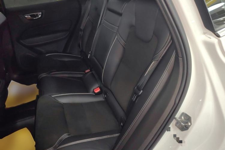 Used Volvo XC60 2019 T5 4x4 Smart & Dynamic Sport Edition China VI Standard