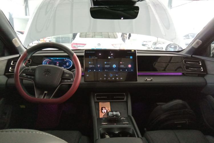 Used BYD Qin L 2024 DM-i 120KM Excellence Model
