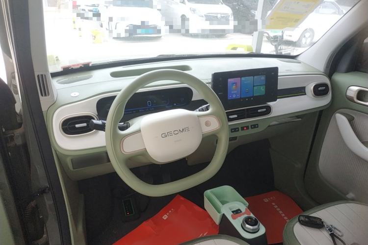 Used Geely Galaxy Panda 2025 210km Panda Rider Center Console