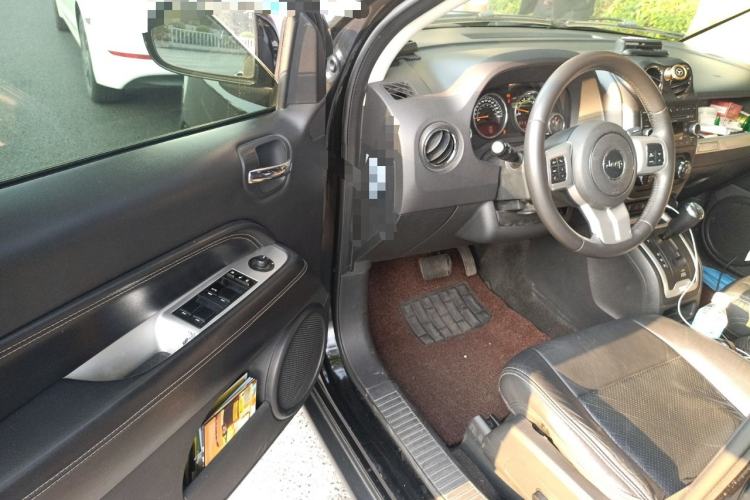 Used Jeep Compass 2014 2.4L four-wheel drive luxury version