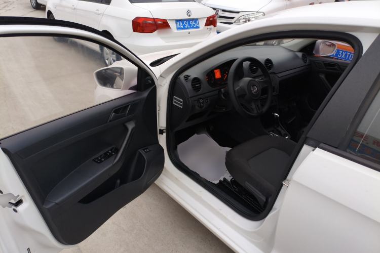 Used Volkswagen Jetta 2015 Value Edition 1.6L Automatic Fashion Version
