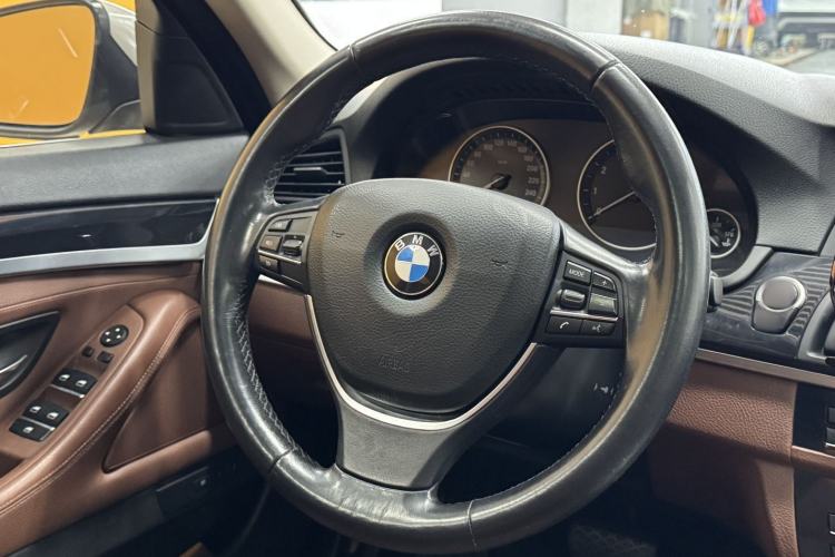 Used BMW 5 Series 2017 520Li Elegant Edition
