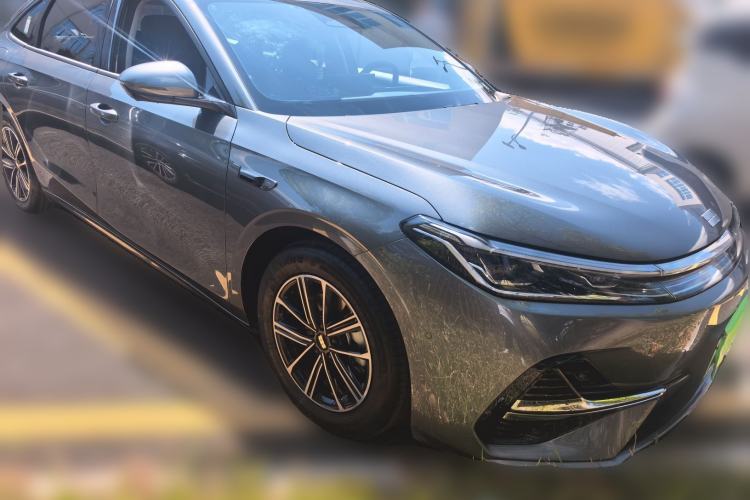 Used Geely Galaxy A7 2025 Model EM-i 70km Launch Edition Exterior 2