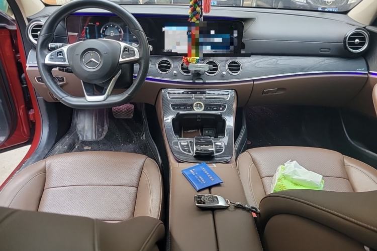 Used Mercedes-Benz E-Class 2016 E 300 L Sporty and Stylish Model Center Console