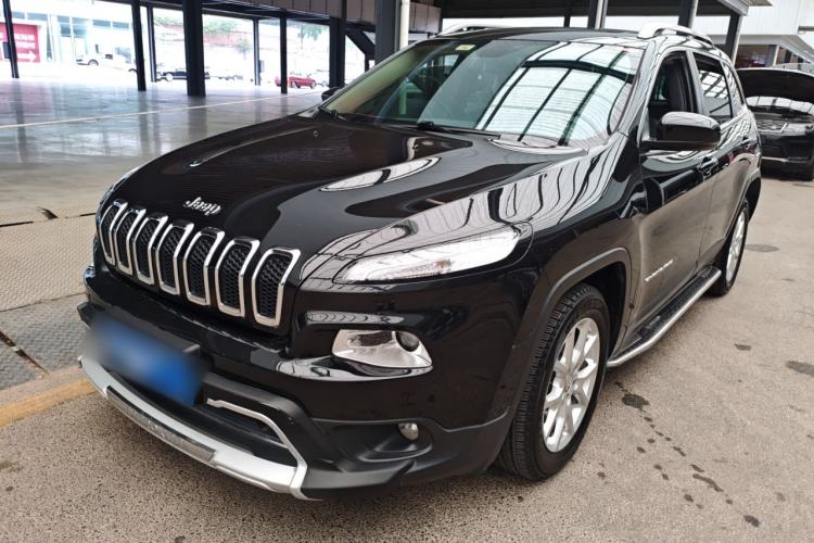 Used Jeep Cherokee 2017 2.0L Superior Edition
