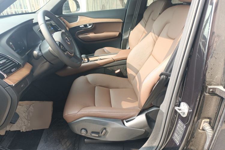 Used Volvo XC90 2024 B6 Zhiyi Luxury 7-Seater
