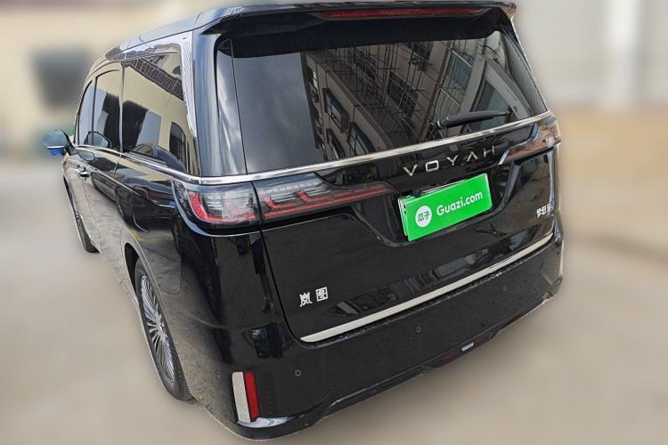 Used VOYAH Dream 2025 PHEV Four-Wheel Drive Prestige Kunpeng Edition
