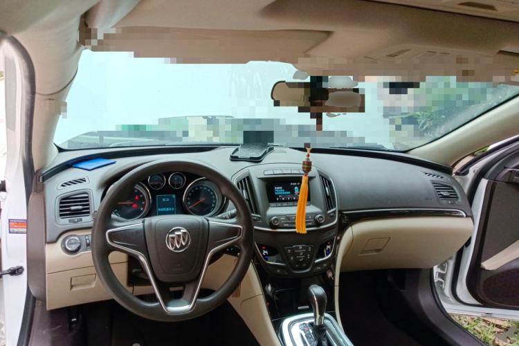 Used Buick Regal 2015 2.0L Leading Fashion Edition