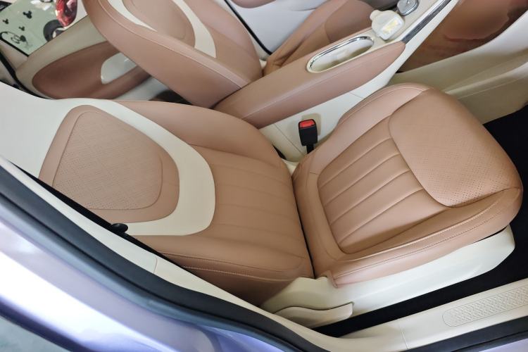 Used Wuling Bingo 2025 410 km Lingxi Deluxe Edition Right Front Seat