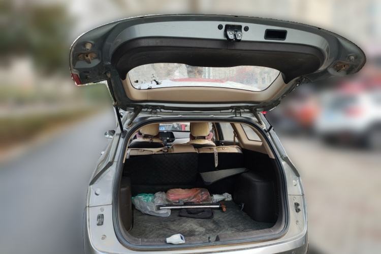 Used Baojun 310W 2017 1.5L Manual Fashion Model China V
