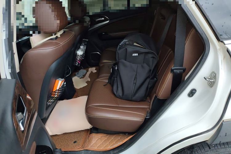 Used BYD Tang New Energy 2015 2.0T Four-Wheel-Drive Flagship Model Left Rear Seat