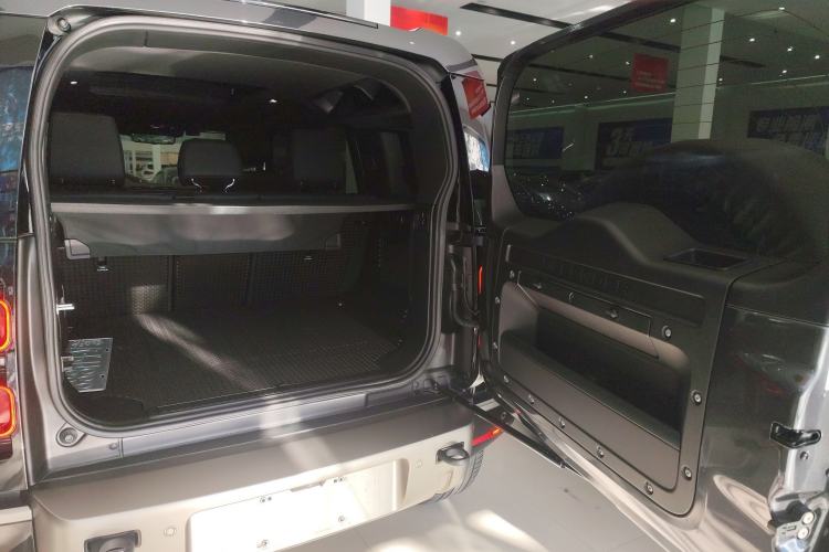 Used Land Rover Defender 2024 110 3.0T P400 X-DYNAMIC HSE