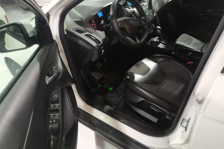 Used Ford Focus 2015 Sedan 1.6L Automatic Trend Model