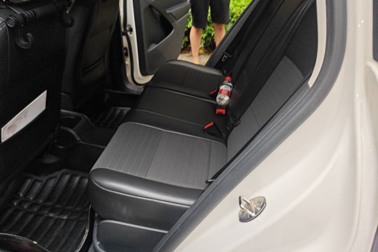 Used Volkswagen Tiguan 2015 1.8TSI Automatic Two-Wheel Drive Trend Edition Left Rear Seat