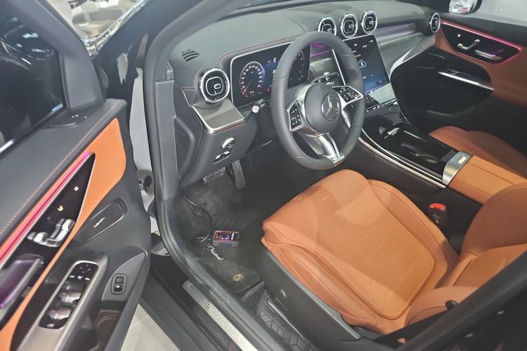 Used Mercedes-Benz GLC 2026 GLC 260 L 4MATIC Classic Edition Driver Seat