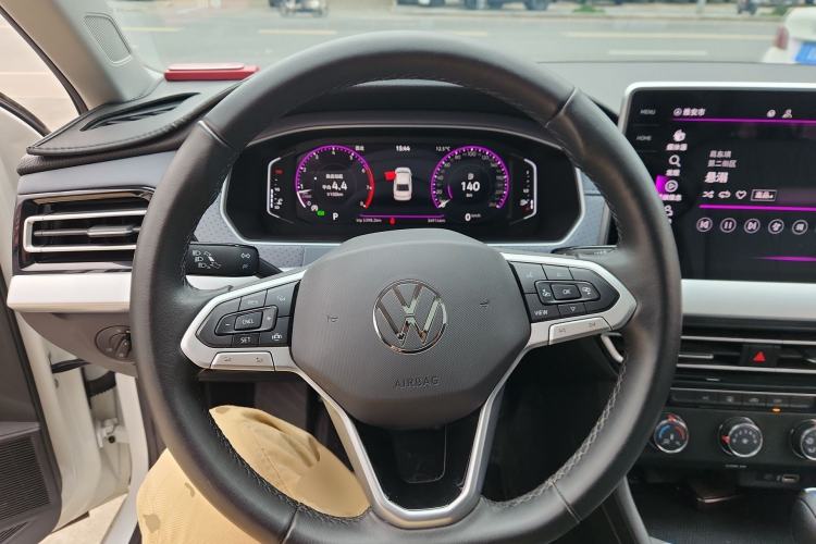 Used Volkswagen Lavida 2023 1.5L Automatic Starry Sky 5 Million Edition Steering Wheel