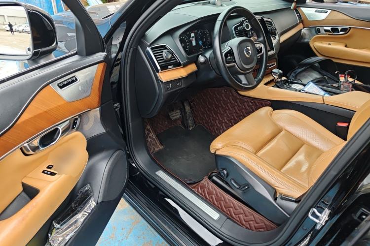 Used Volvo XC90 2018 T6 Prestige 7-Seater Driver Seat