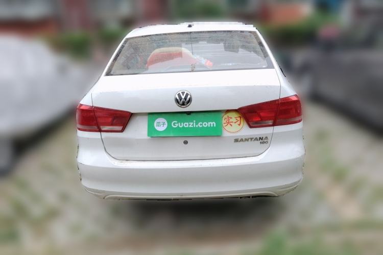 Used Volkswagen Santana 2015 1.6L Manual Fashion Edition
