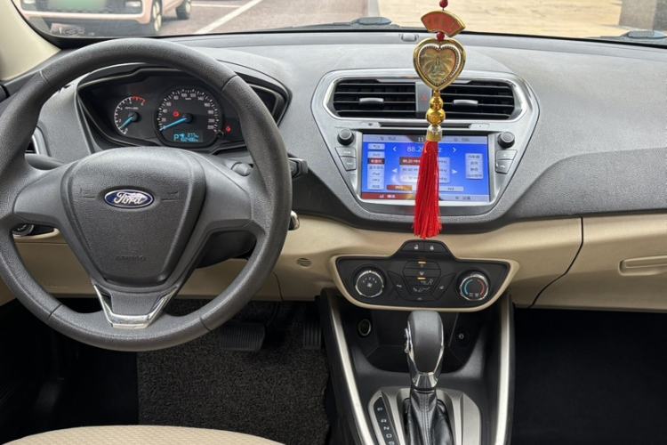 Used Ford Escort 2015 1.5L Automatic Comfort Edition Interior 1