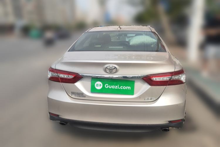 Used Toyota Camry 2021 2.0G Luxury Edition
