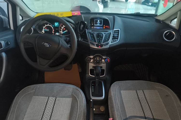 Used Ford Fiesta 2013 Hatchback 1.5L Automatic Fashion Edition
