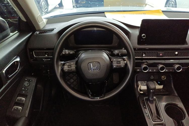 Used Honda Civic 2022 240TURBO CVT Dynamic Edition Steering Wheel