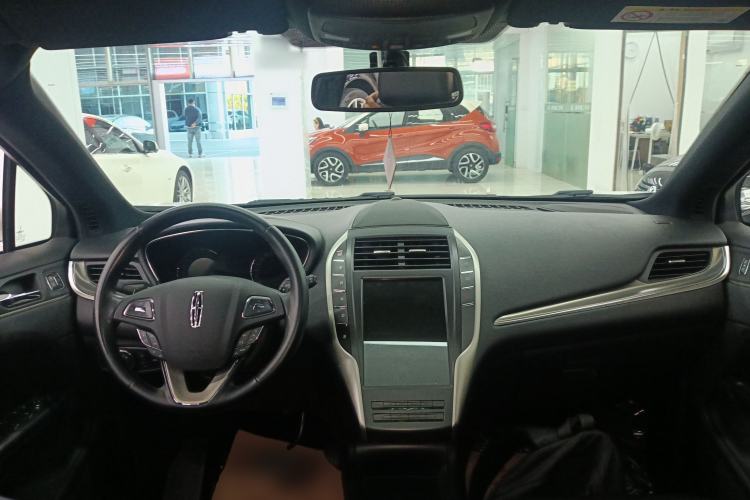 Used Lincoln MKC 2017 2.0T Two-Wheel Drive Deluxe Edition