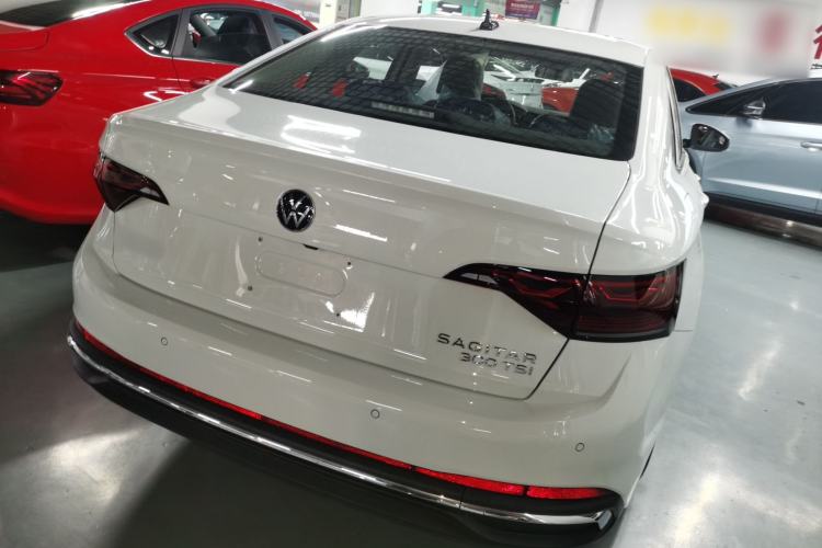 Used Volkswagen Sagitar 2025 Facelifted 300TSI DSG Flyover Edition