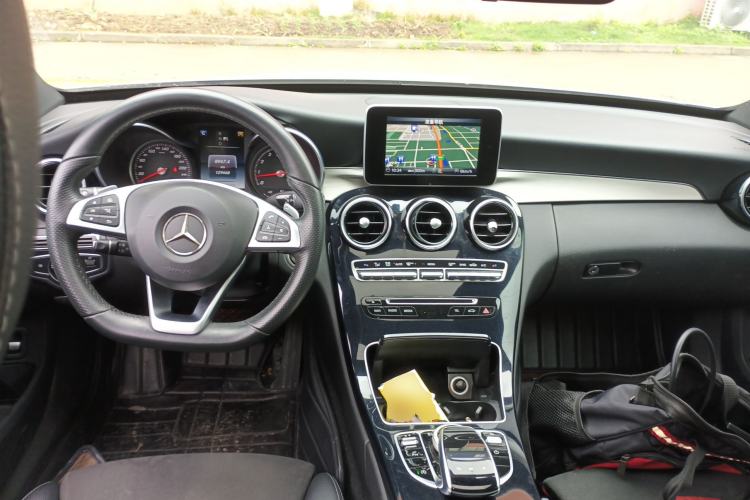 Used Mercedes-Benz C-Class 2017 C 200 Sport Edition Center Console