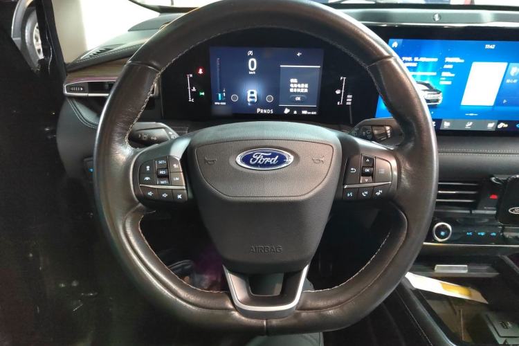 Used Ford Edge 2021 PLUS EcoBoost 245 Two-Wheel-Drive Titanium 7-Seater
