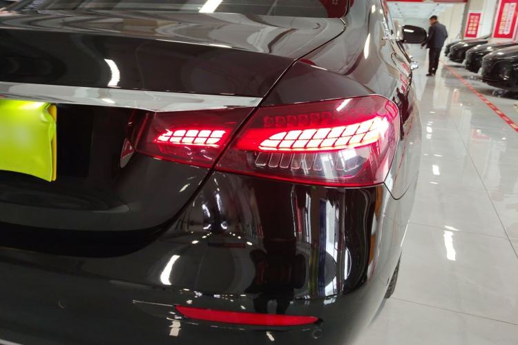 Used Mercedes-Benz E-Class 2022 Revised Version E 300 L Fashion Edition
