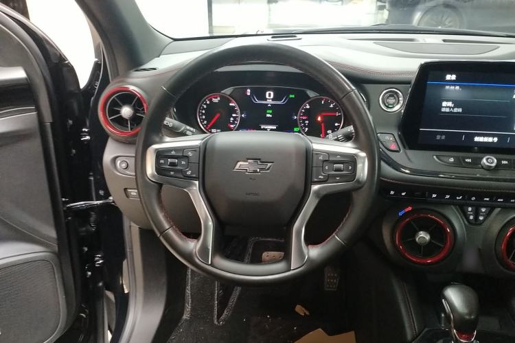 Used Chevrolet Blazer 2023 Light Hybrid 650T RS Twin-Clutch All-Wheel Drive Engine Version Steering Wheel