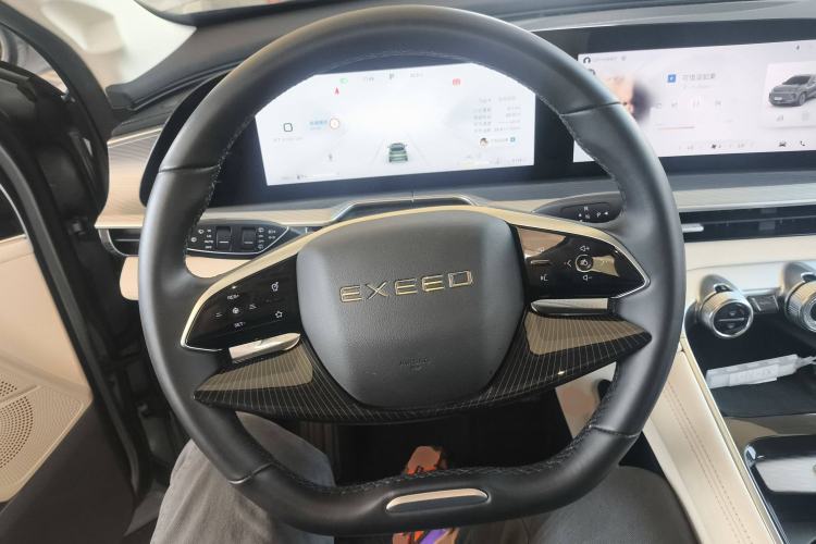 Used EXEED Lingyun 2024 300T Two-Wheel Drive Starlight Edition
