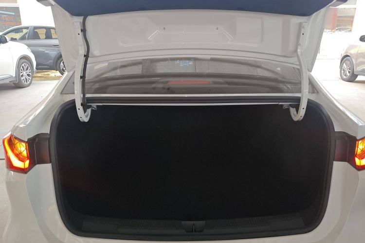 Used Roewe i5 2023 1.5L Manual Comfort Edition