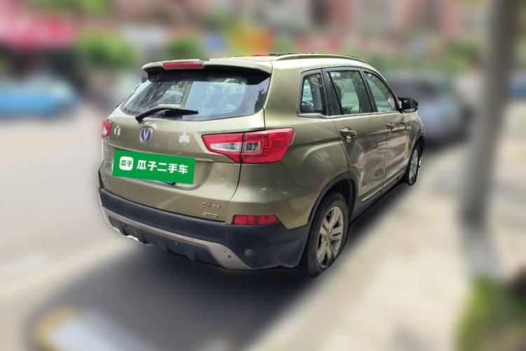 Used CHANGAN CS75 2014 2.0L Manual Leading Version China IV Standard
