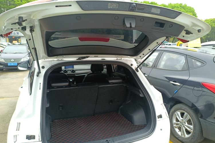 Used Dongfeng Fengon 500 2022 1.5L Manual Enjoyment Model Trunk