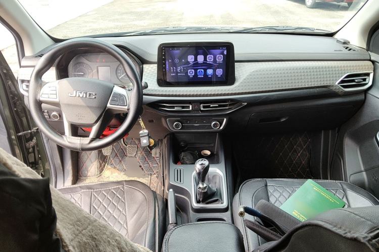 Used JMC Baodian 2022 2.5T Diesel 4x4 Comfort Edition Long Wheelbase JX4D25A6L
