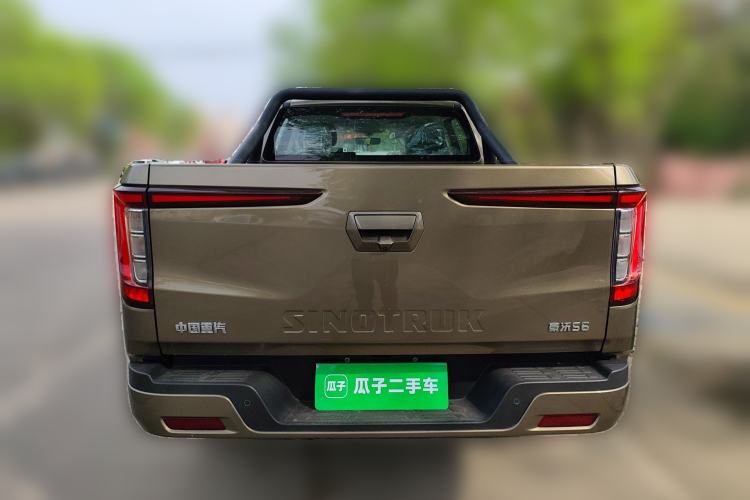 Used Sinotruk BOLDEN 2024 Commercial 2.0T Manual Diesel 4x4 Long Wheelbase Youth Edition
